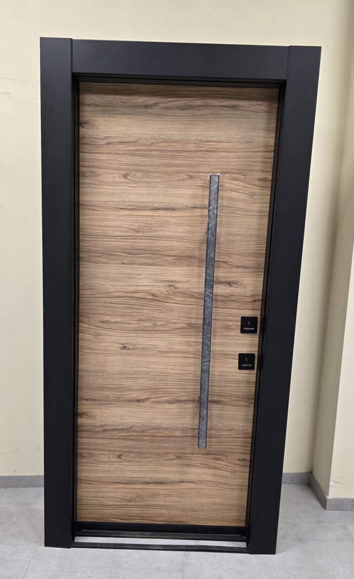 PUERTA ACORAZADA REF  -0028