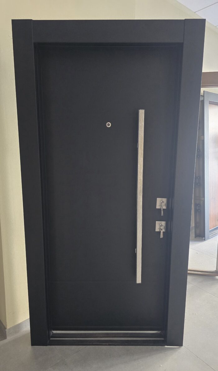 PUERTA ACORAZADA REFERENCIA 0023